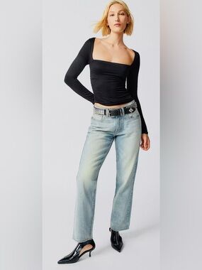 silence + noise Victoria Black Long-Sleeve Square Neck Top